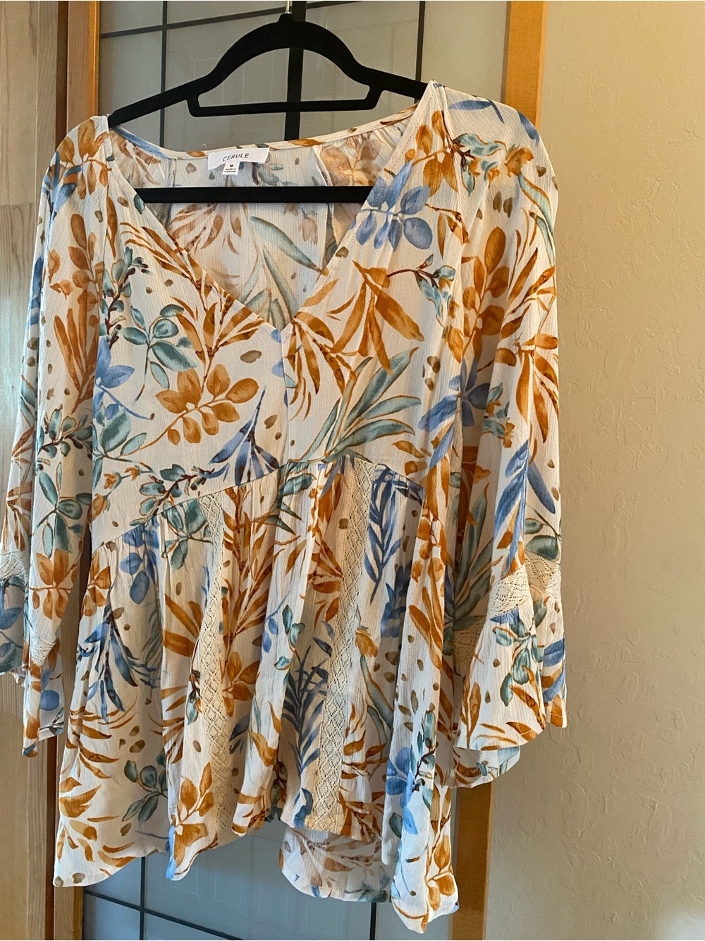 Casual V-Neck Floral Peasant Blouse in Cream with Blue & Brown Leaves NWOT